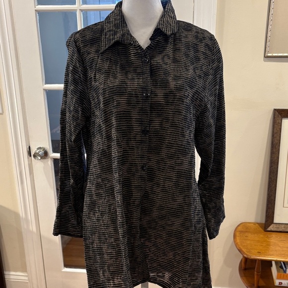 Habitat Tops - Habitat Black Striped Button Down Top. Size M